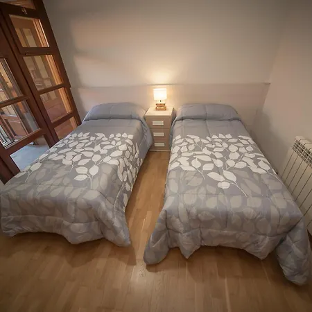 Apartamento Pradas Jaca Exterior foto