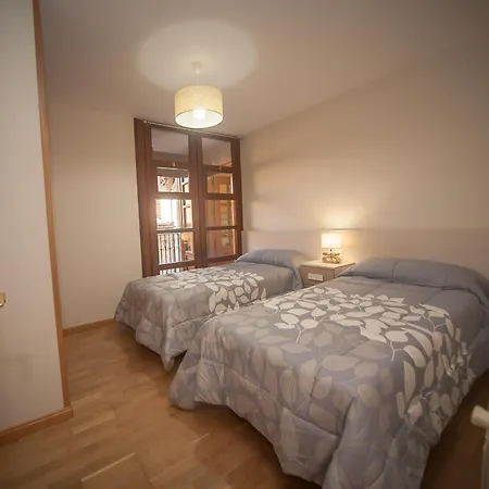 Apartamento Pradas Jaca Exterior foto